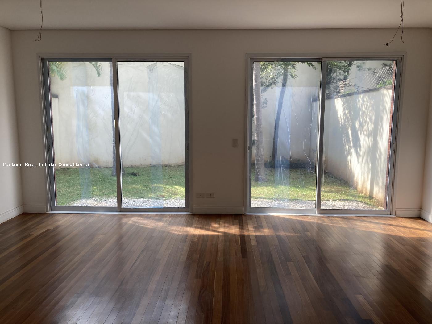 Casa de Condomínio à venda com 4 quartos, 300m² - Foto 25