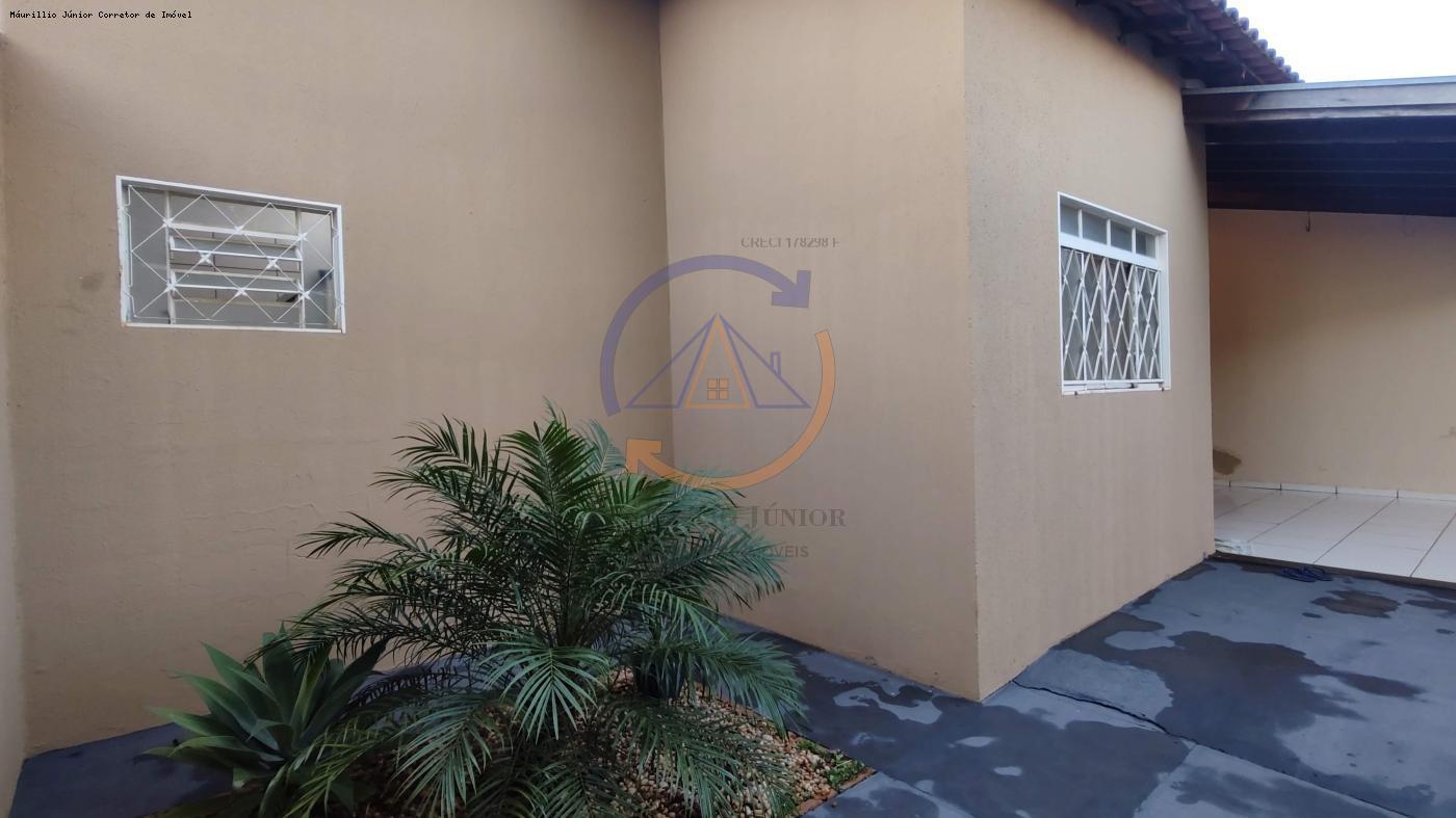 Casa à venda com 2 quartos, 225m² - Foto 4