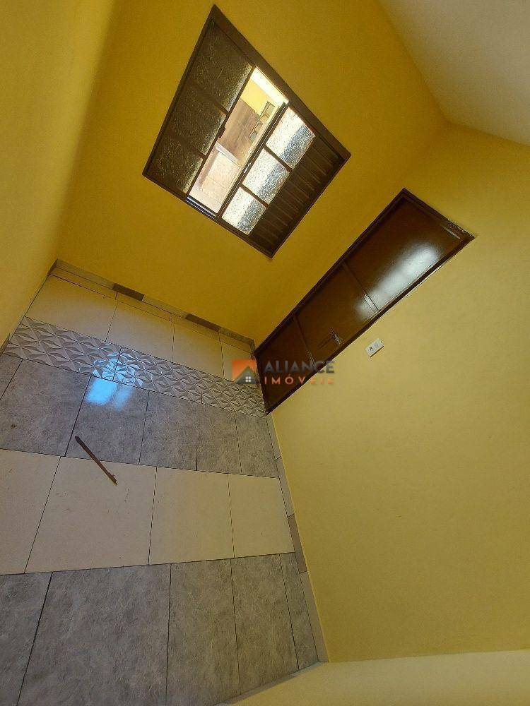 Casa para alugar com 2 quartos, 50m² - Foto 9