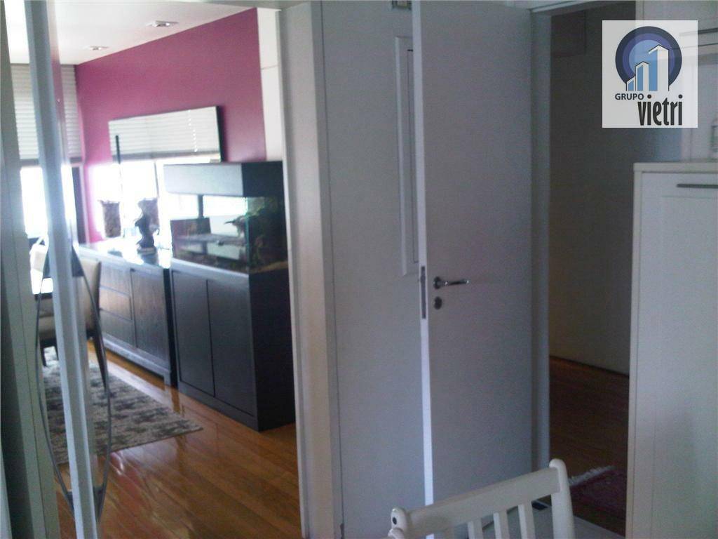 Apartamento à venda com 3 quartos, 200m² - Foto 32