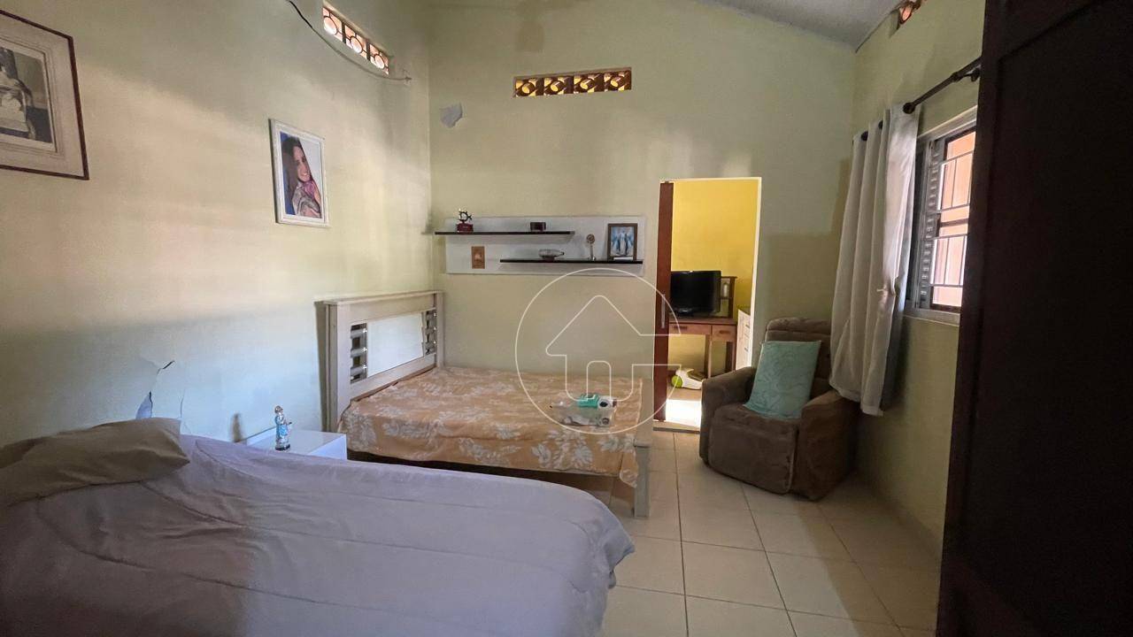 Casa à venda com 4 quartos, 250m² - Foto 20