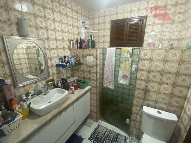 Casa à venda com 3 quartos, 300m² - Foto 26