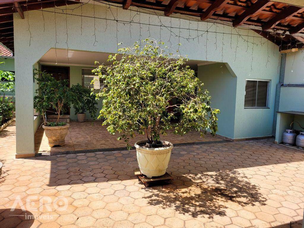 Casa à venda com 3 quartos, 180m² - Foto 37