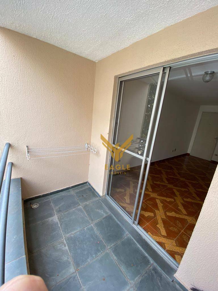 Apartamento à venda com 2 quartos, 56m² - Foto 3