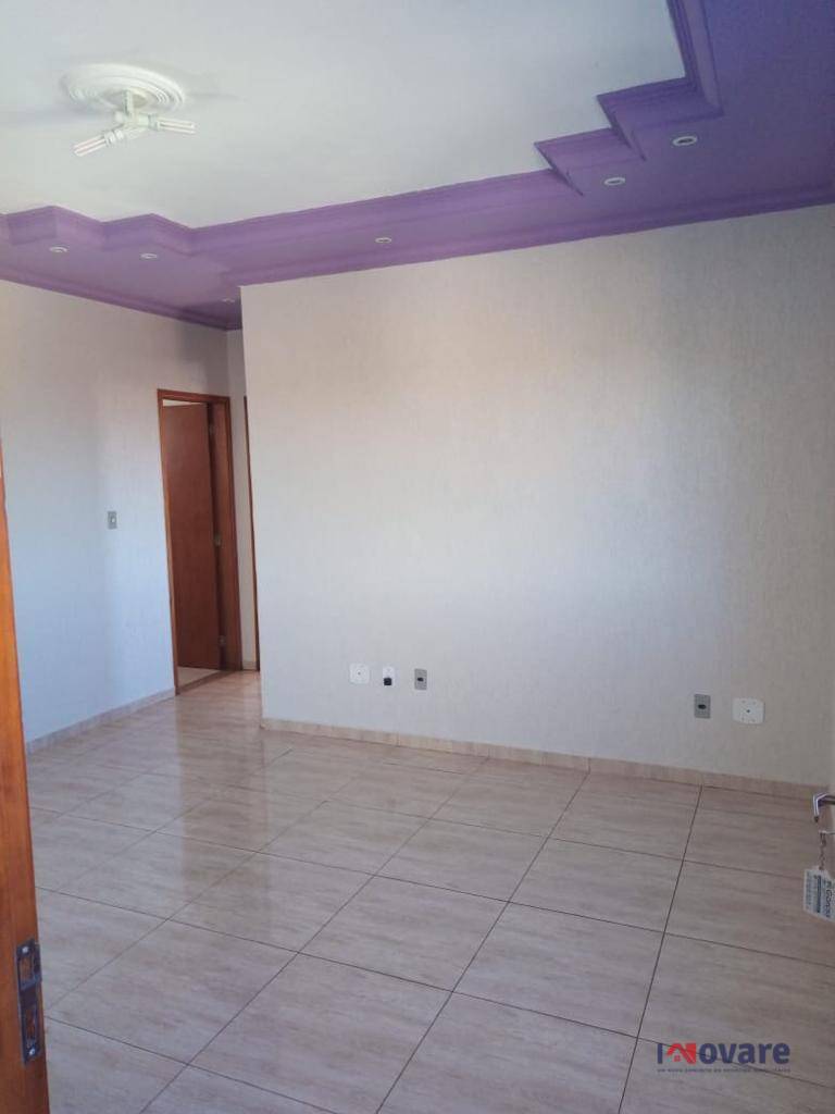 Apartamento à venda com 2 quartos, 64m² - Foto 4