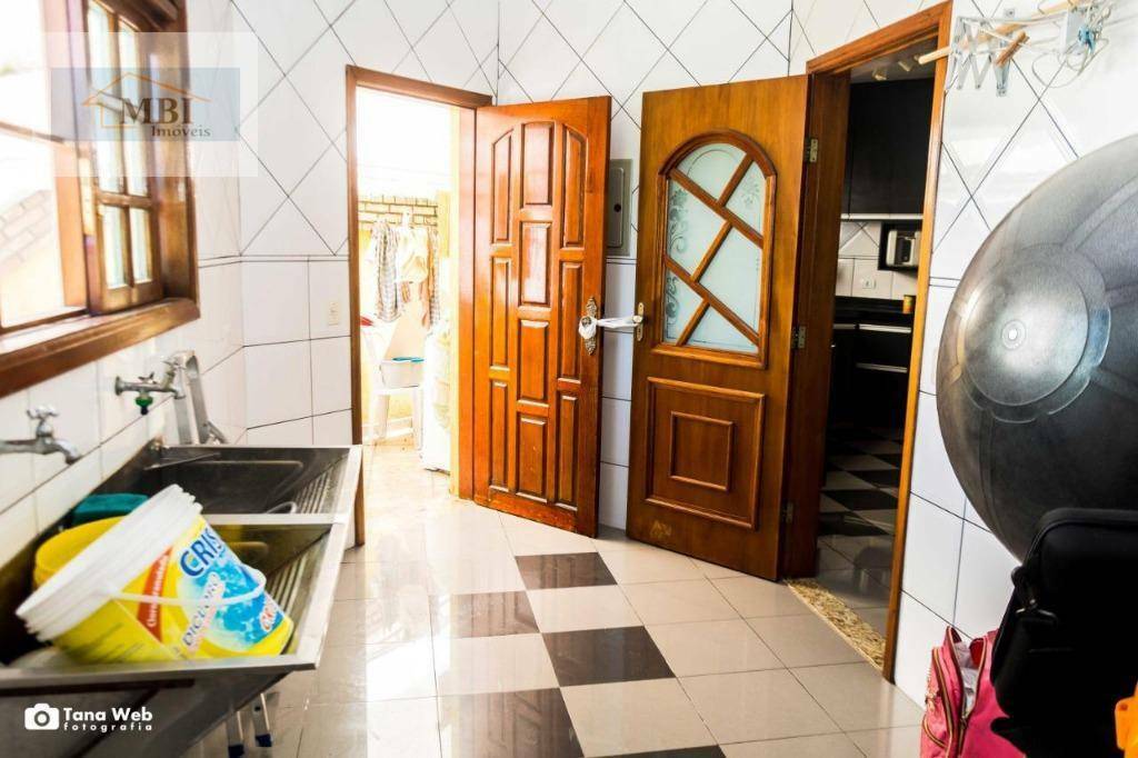 Sobrado à venda com 4 quartos, 1m² - Foto 15