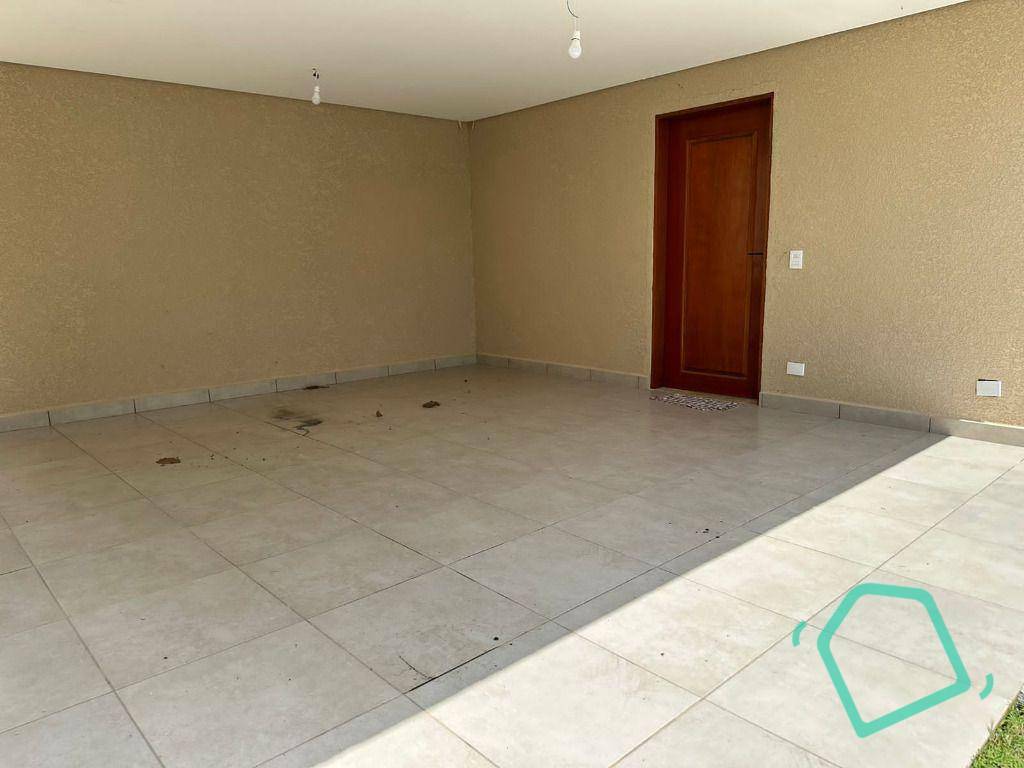 Casa de Condomínio à venda com 3 quartos, 226m² - Foto 5