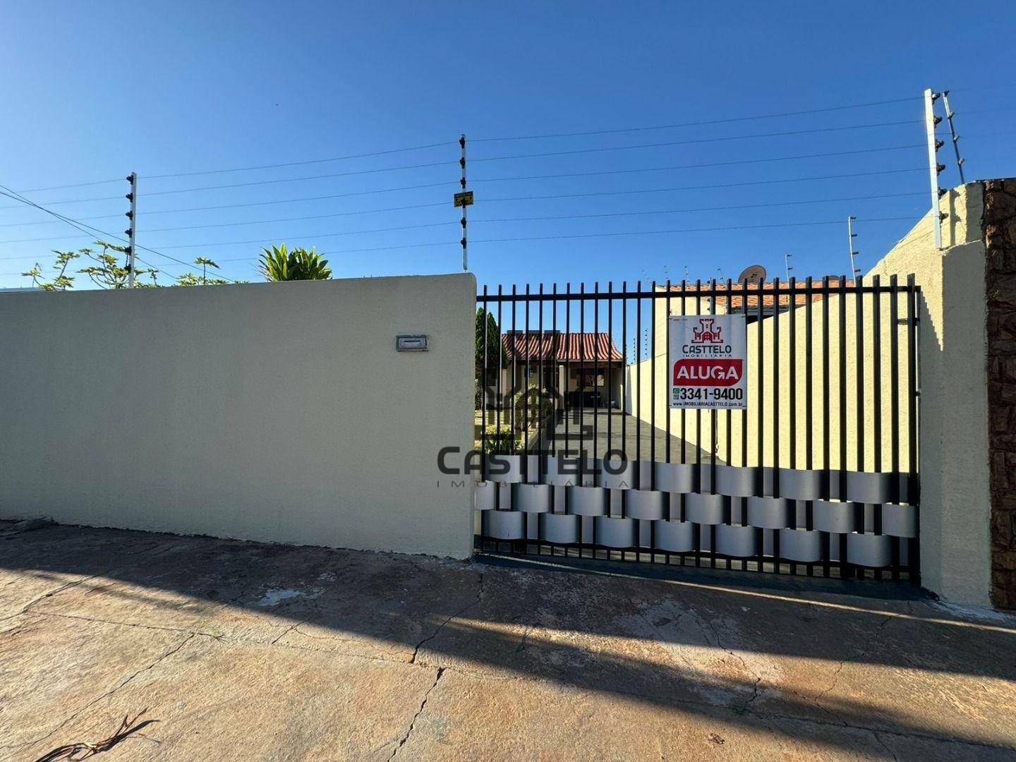 Casa à venda com 2 quartos, 80m² - Foto 1
