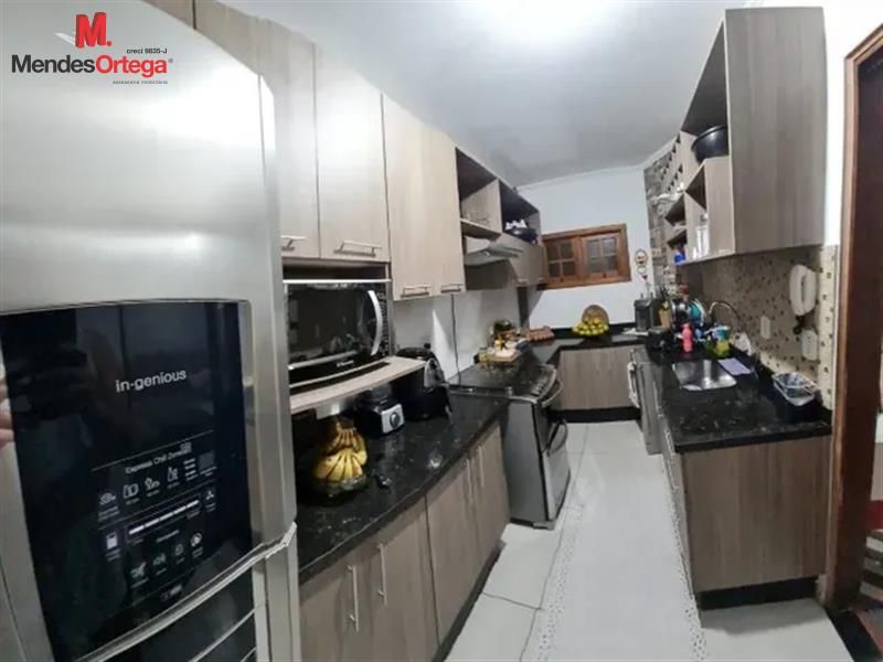 Casa à venda com 2 quartos, 115m² - Foto 3