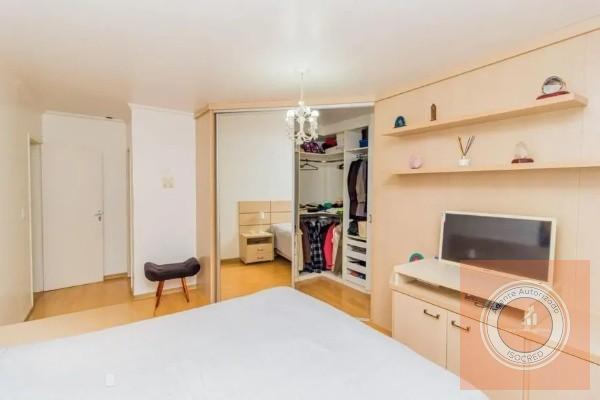 Casa à venda com 3 quartos, 208m² - Foto 11