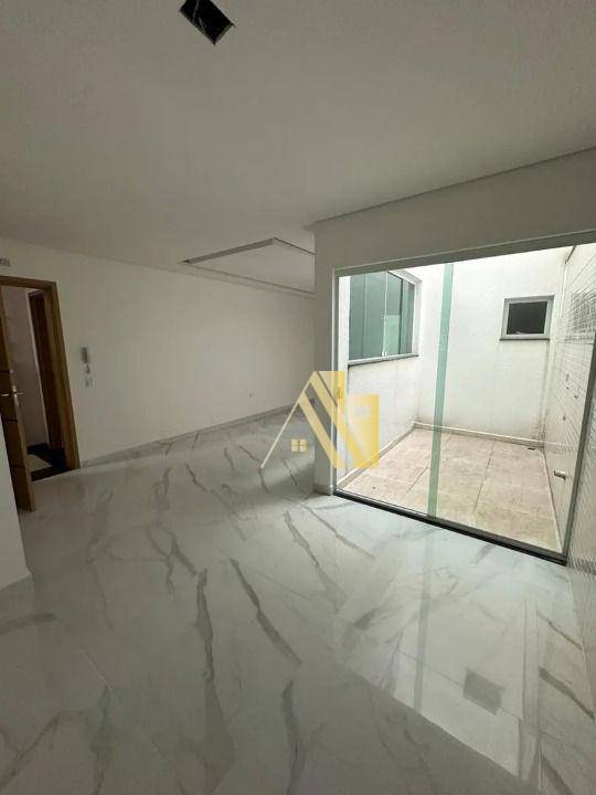 Apartamento à venda com 2 quartos, 65m² - Foto 4