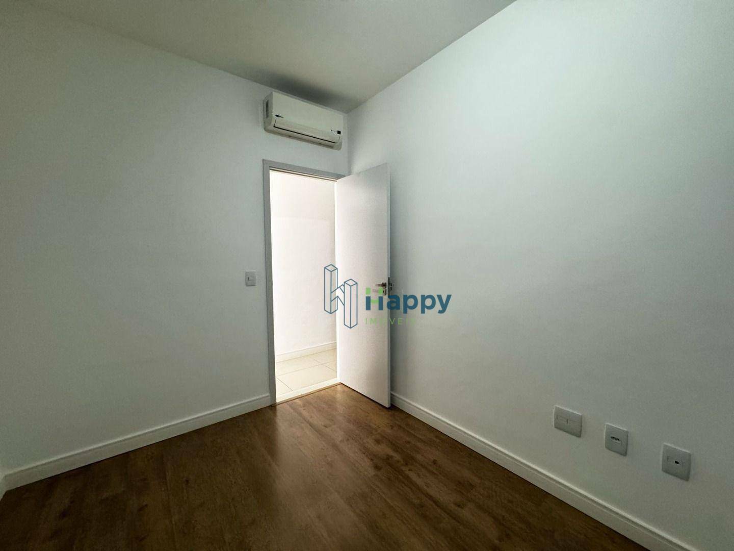 Apartamento para alugar com 3 quartos, 86m² - Foto 11