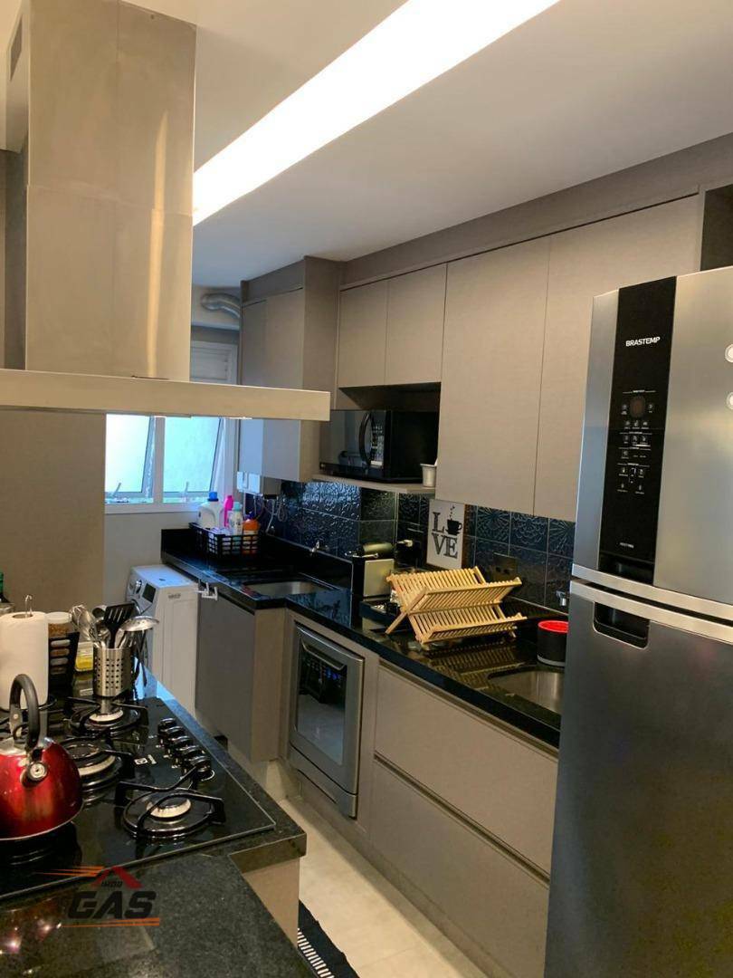 Apartamento à venda com 3 quartos, 70m² - Foto 17