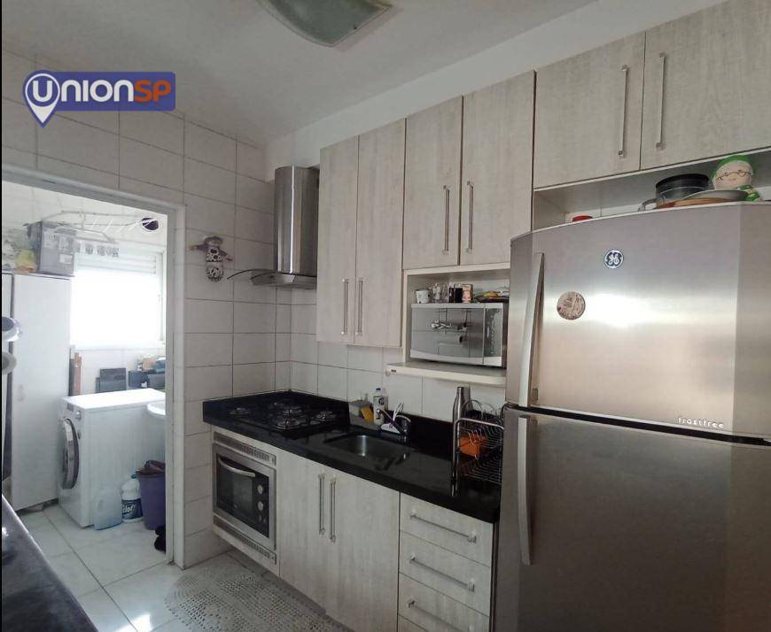 Apartamento à venda com 2 quartos, 60m² - Foto 13