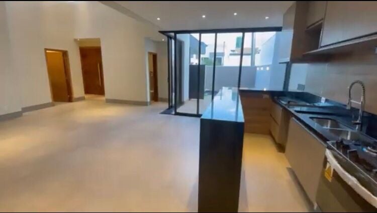 Casa à venda com 3 quartos, 200m² - Foto 16