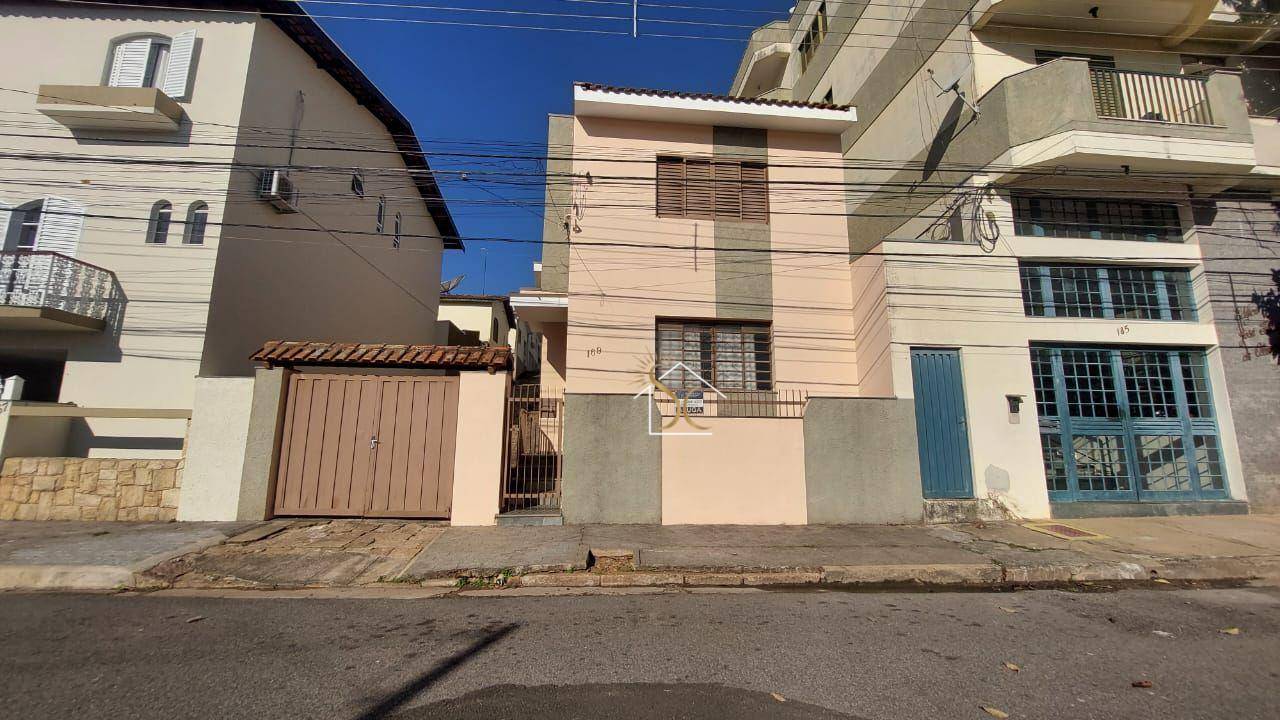 Casa para alugar com 2 quartos, 100m² - Foto 1