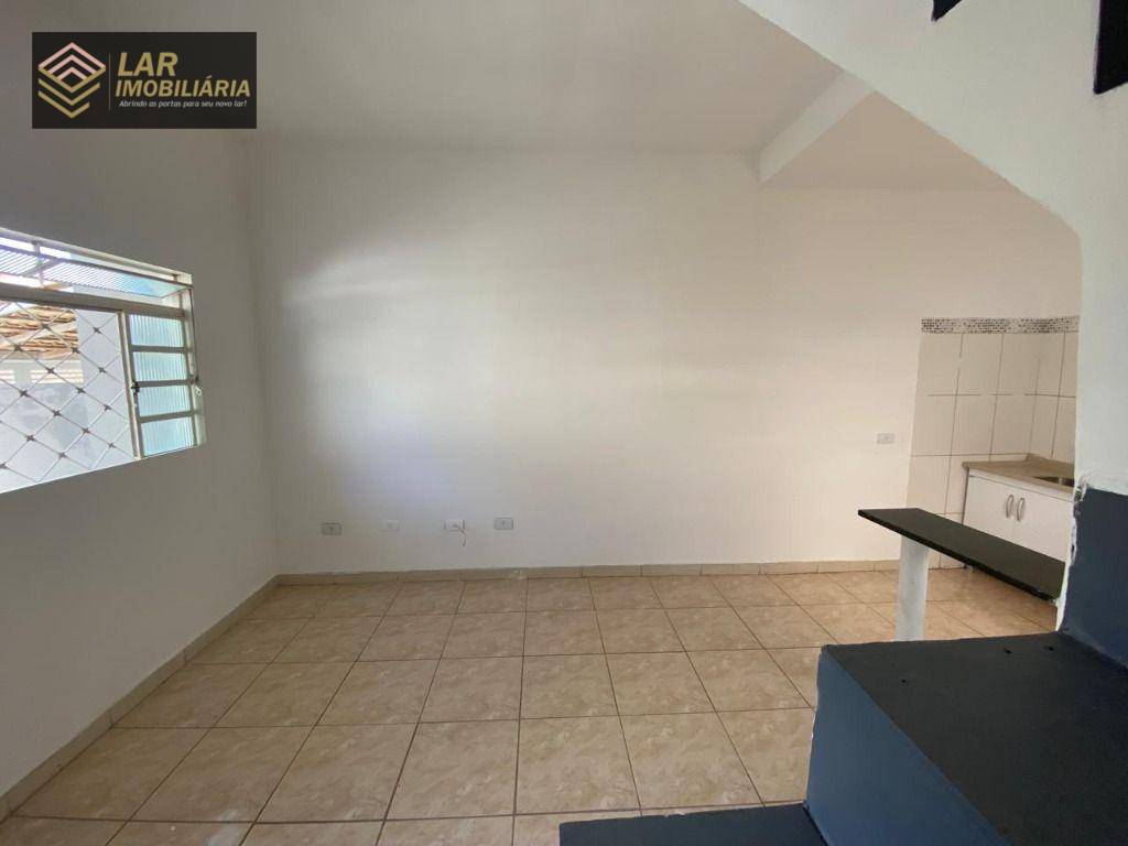 Casa para alugar com 1 quarto, 45m² - Foto 31