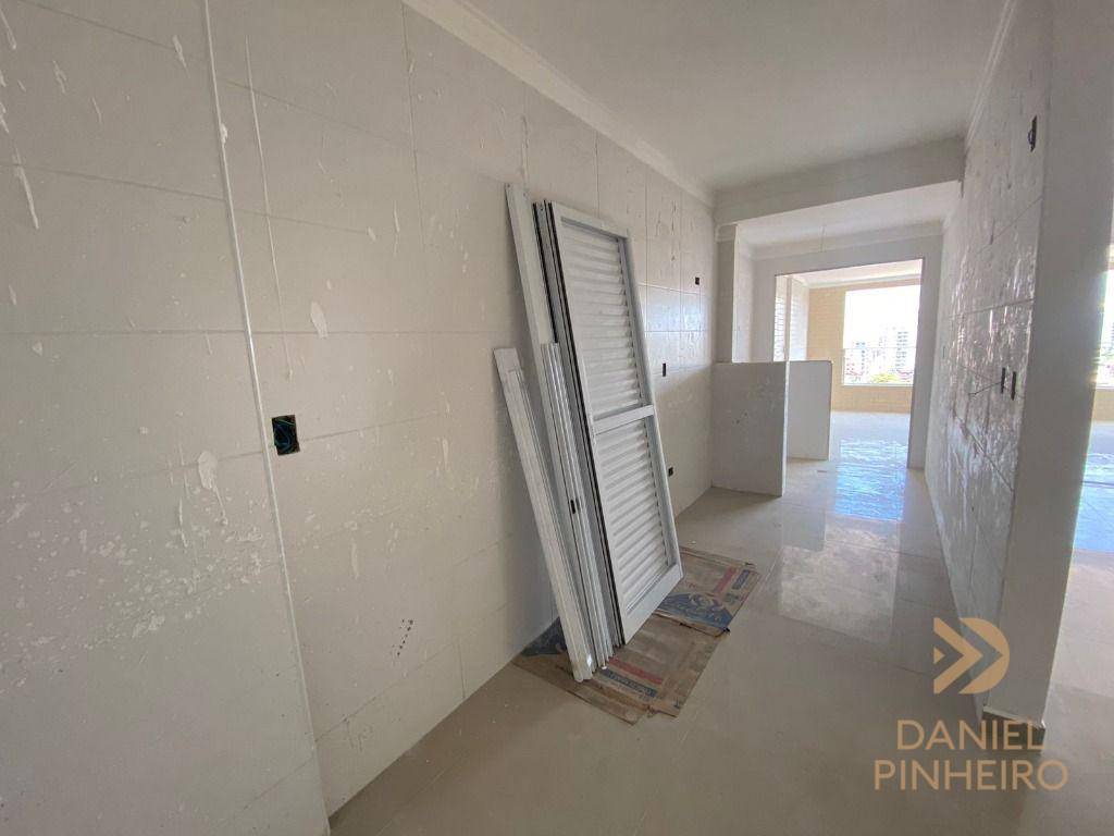 Apartamento à venda com 3 quartos, 126m² - Foto 6