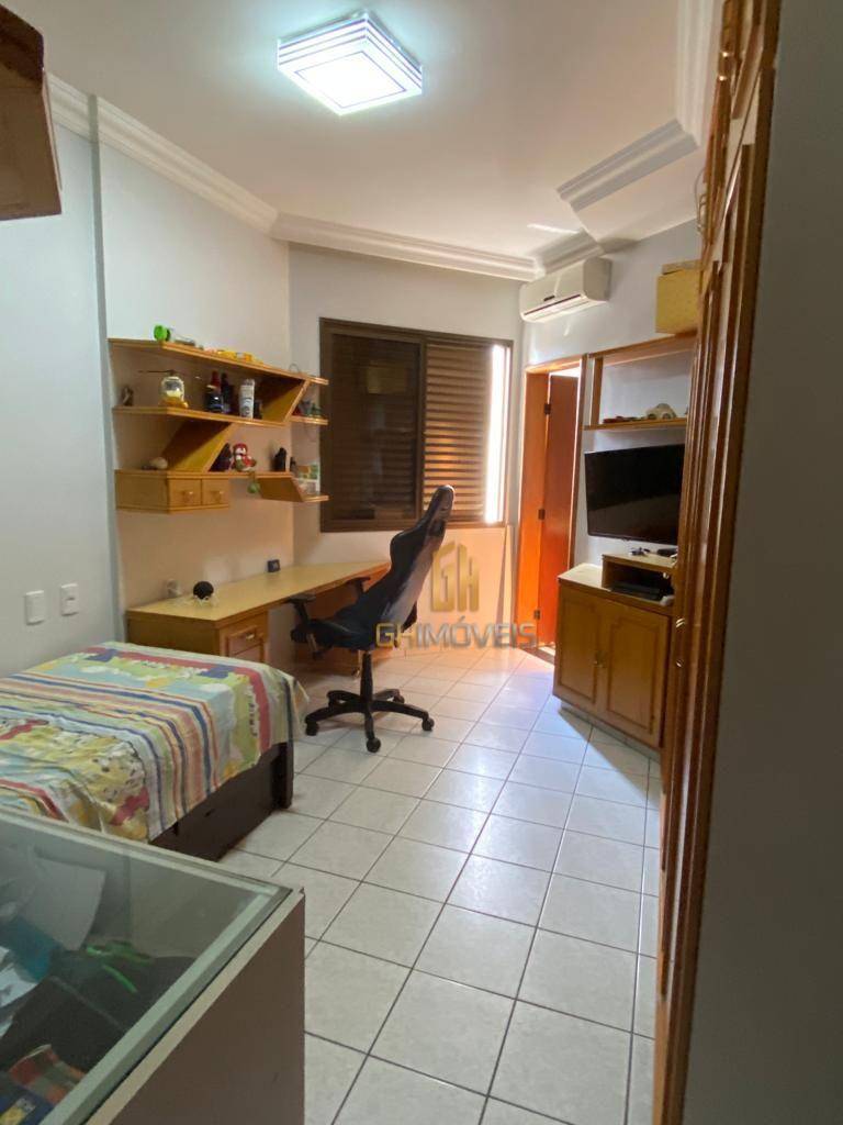 Apartamento à venda com 3 quartos, 151m² - Foto 14