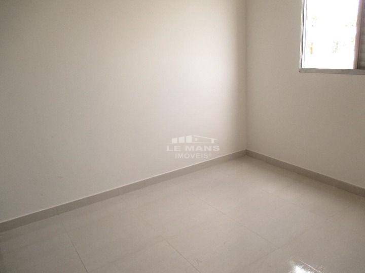 Apartamento para alugar com 2 quartos, 46m² - Foto 7