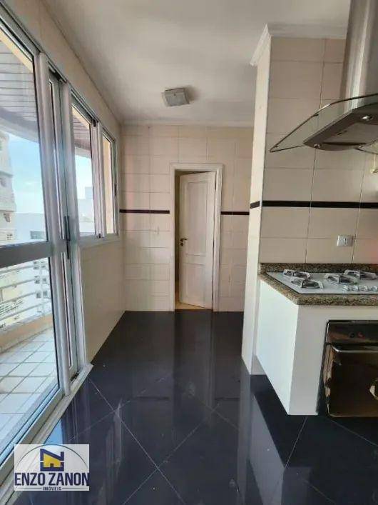 Apartamento para alugar com 3 quartos, 133m² - Foto 10