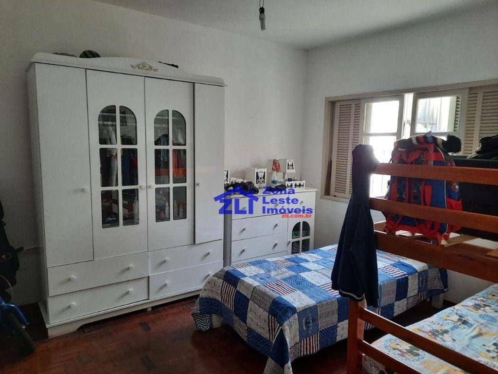 Casa à venda com 4 quartos, 400m² - Foto 2