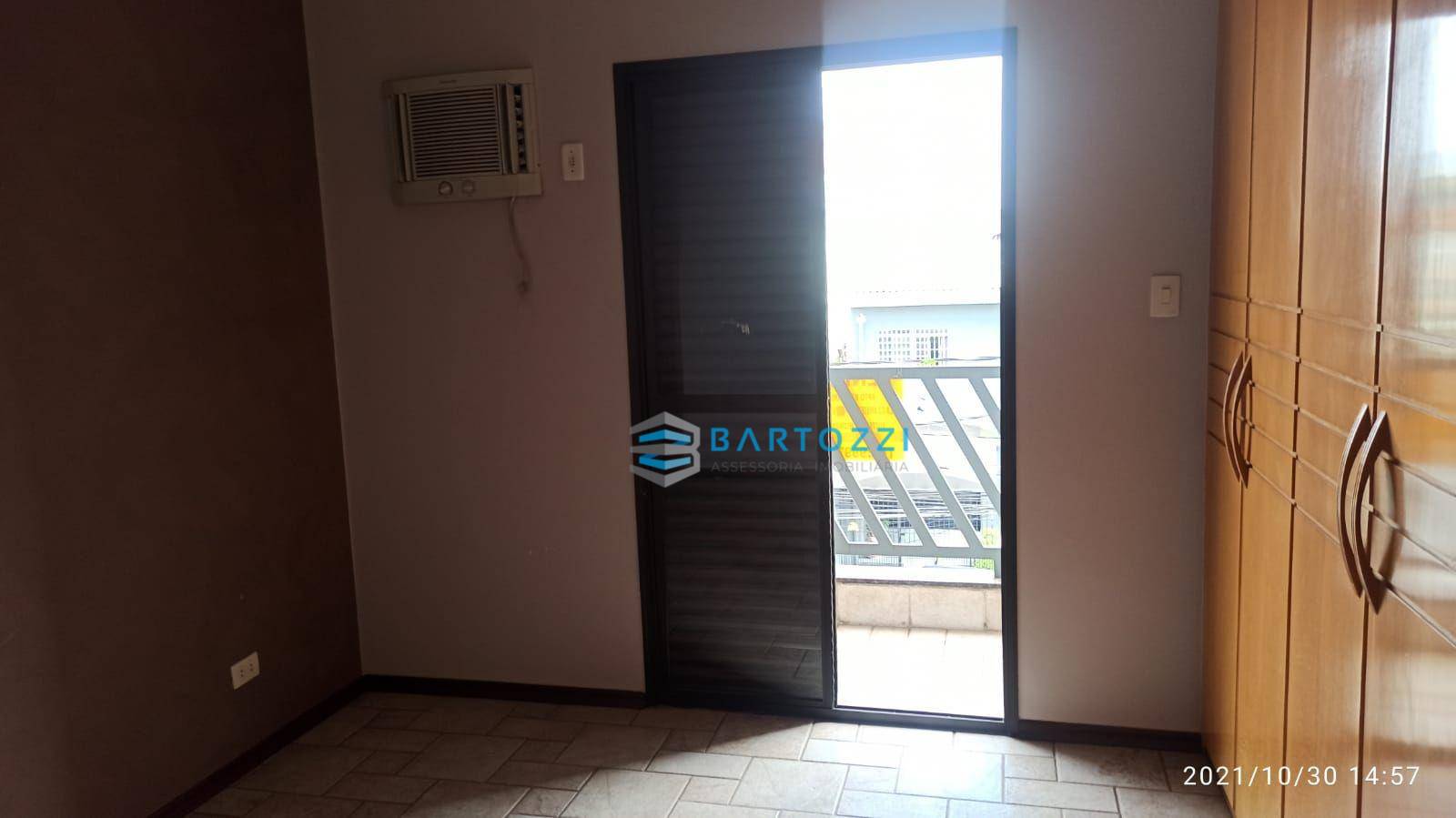 Apartamento à venda com 3 quartos, 110m² - Foto 15