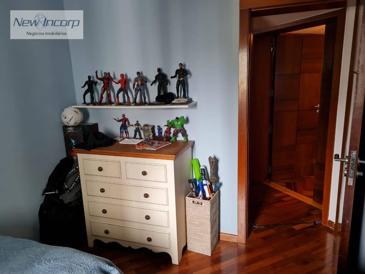 Apartamento à venda com 3 quartos, 144m² - Foto 8