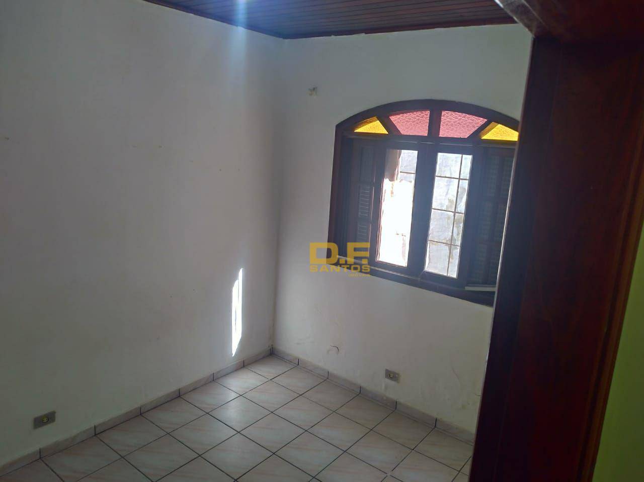 Casa à venda com 2 quartos, 1m² - Foto 5