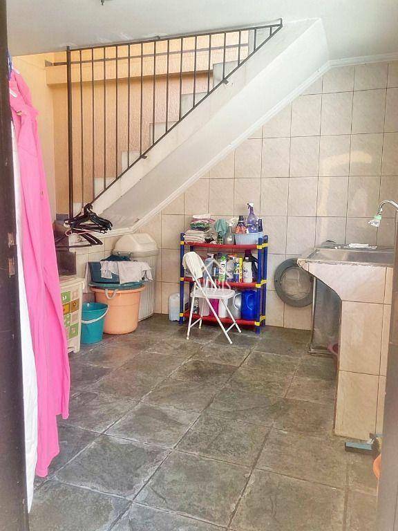 Sobrado à venda com 3 quartos, 313m² - Foto 10