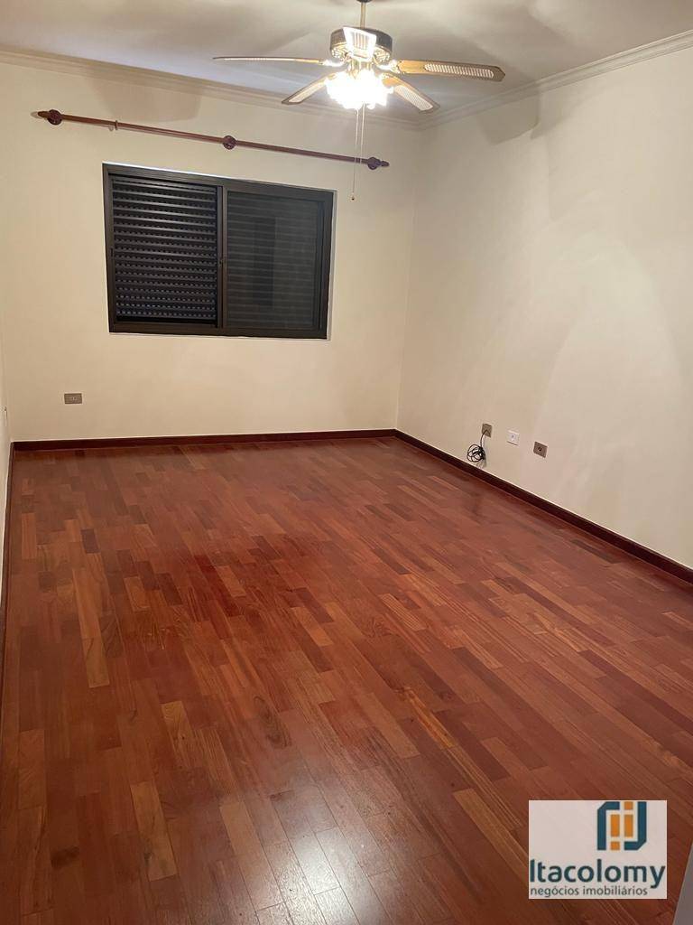 Casa de Condomínio à venda com 4 quartos, 440m² - Foto 25