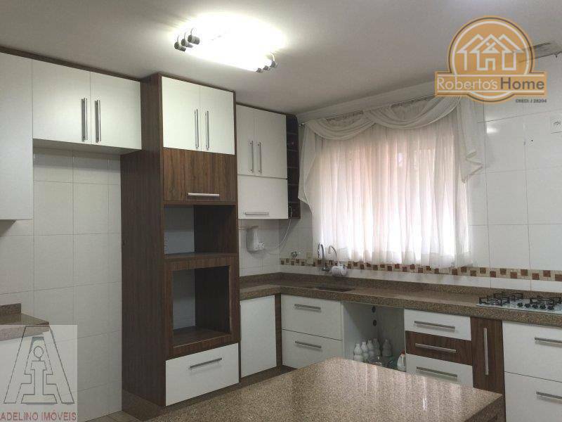 Casa à venda com 3 quartos, 250m² - Foto 18