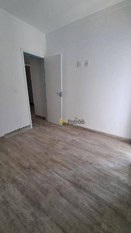 Apartamento à venda com 2 quartos, 69m² - Foto 11