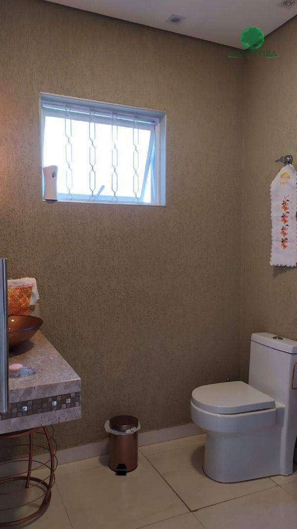 Sobrado à venda com 3 quartos, 211m² - Foto 11