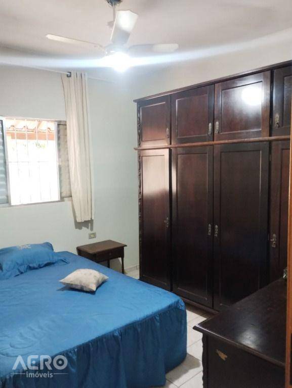 Casa à venda com 3 quartos, 140m² - Foto 9