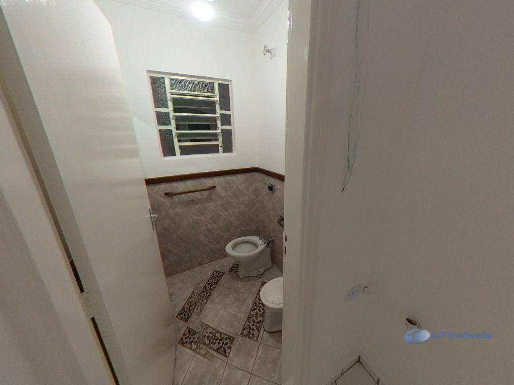 Casa para alugar com 3 quartos, 112m² - Foto 11