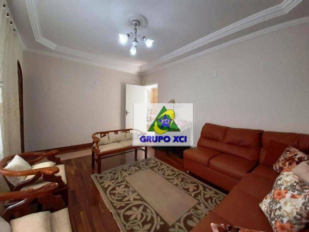 Casa, 3 quartos, 232 m² - Foto 2