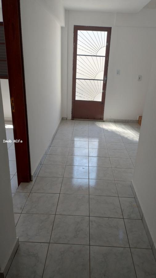 Casa à venda com 4 quartos, 250m² - Foto 17