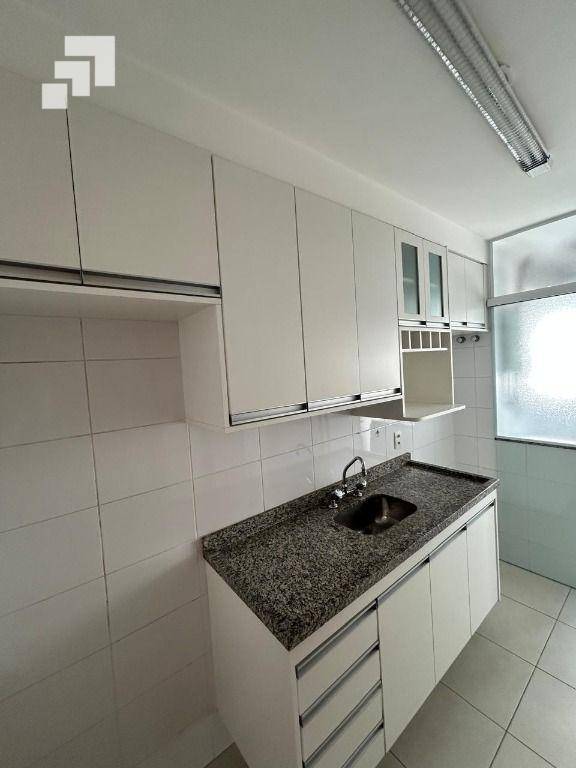 Apartamento para alugar com 2 quartos, 71m² - Foto 9