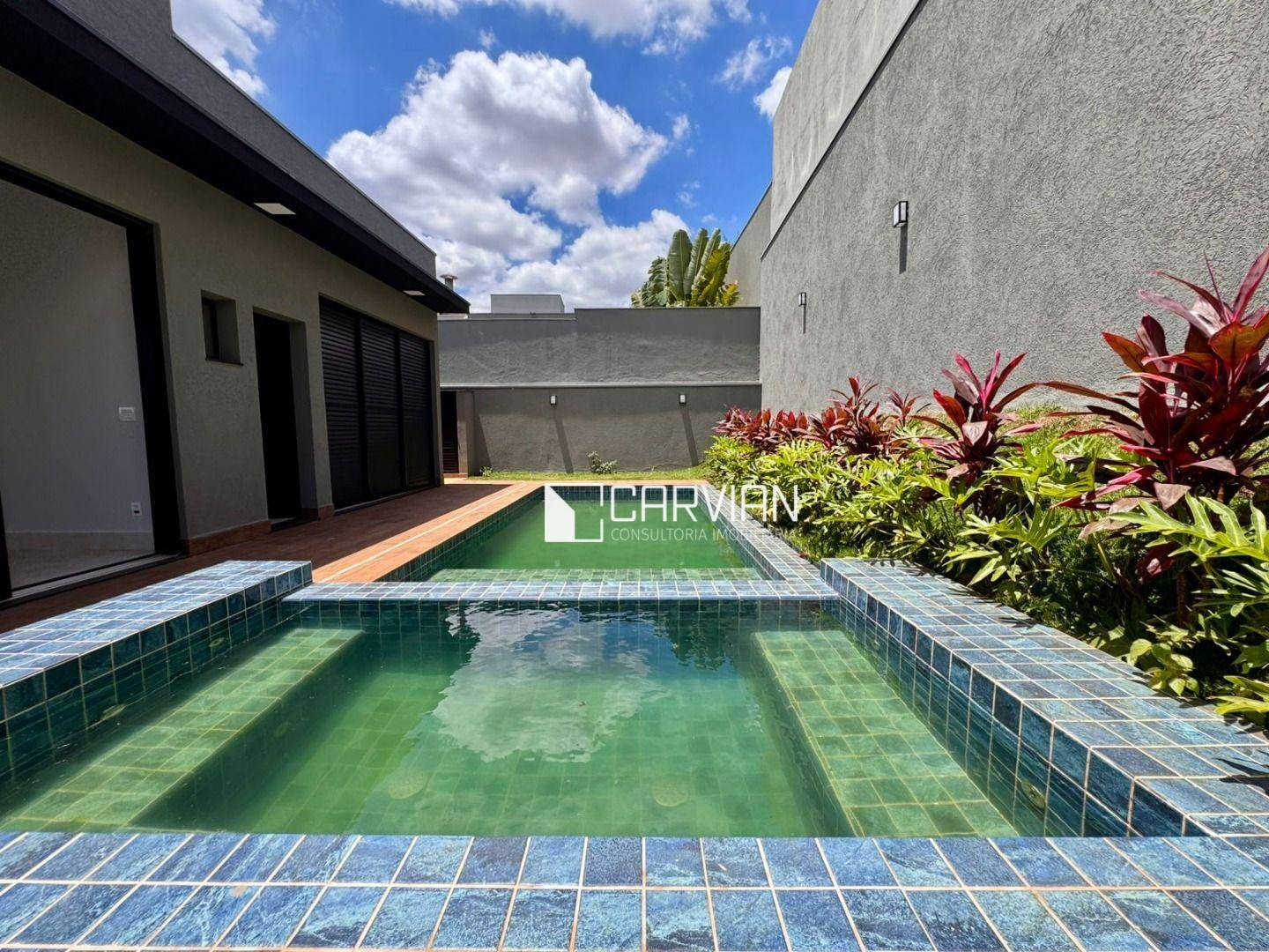 Casa de Condomínio, 4 quartos - Foto 1