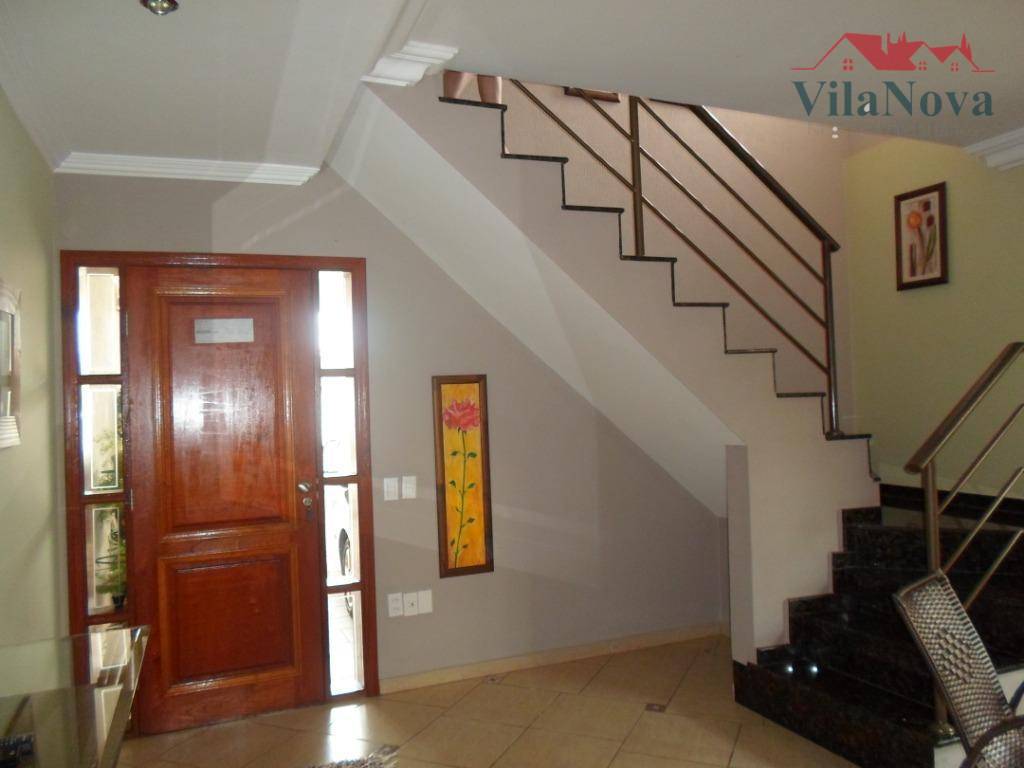 Casa à venda com 4 quartos, 225m² - Foto 27