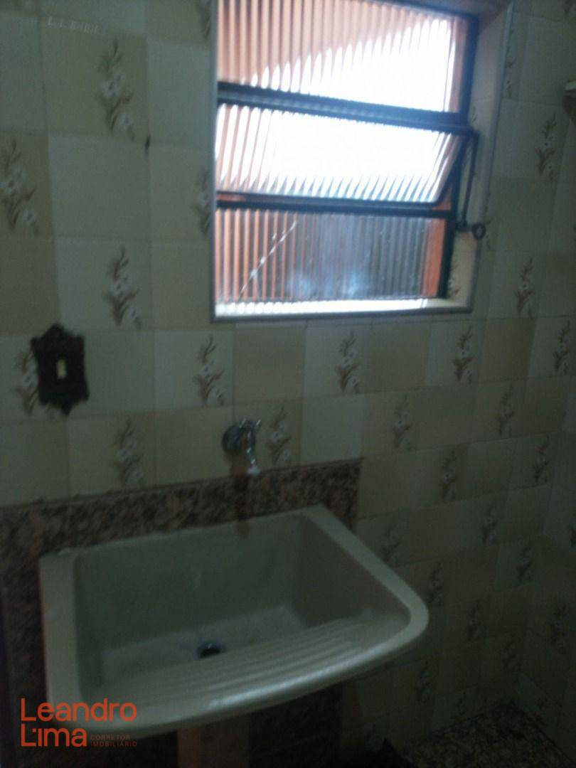 Casa à venda com 2 quartos, 100m² - Foto 22