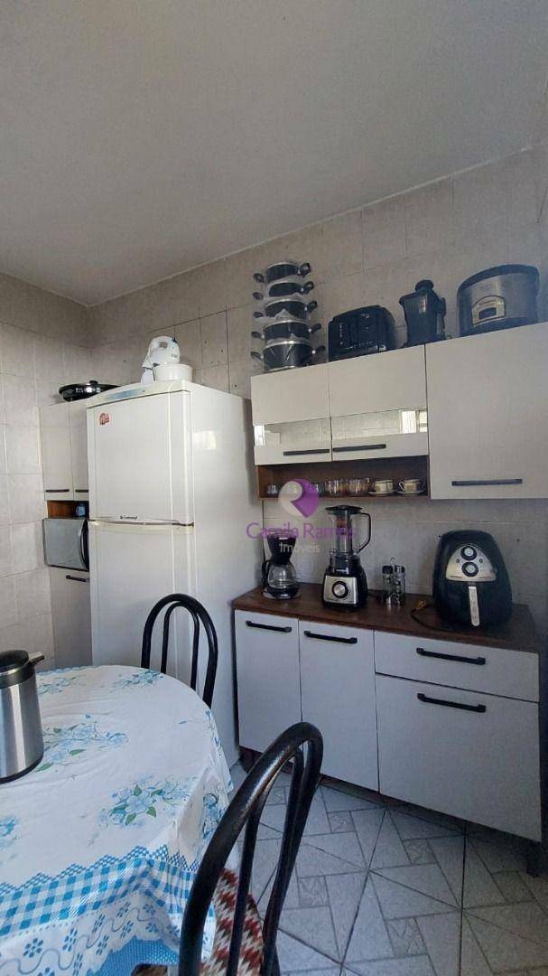 Casa à venda com 2 quartos, 101m² - Foto 7