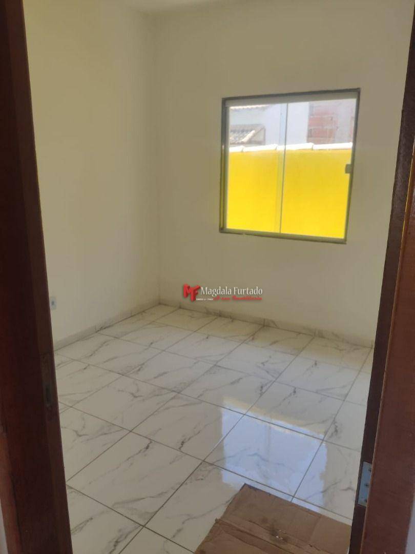 Casa à venda com 2 quartos, 60m² - Foto 16