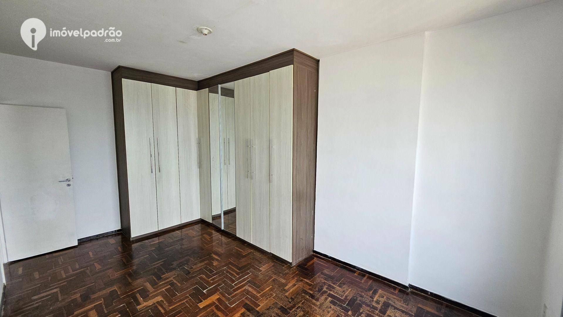 Apartamento para alugar com 3 quartos, 120m² - Foto 35