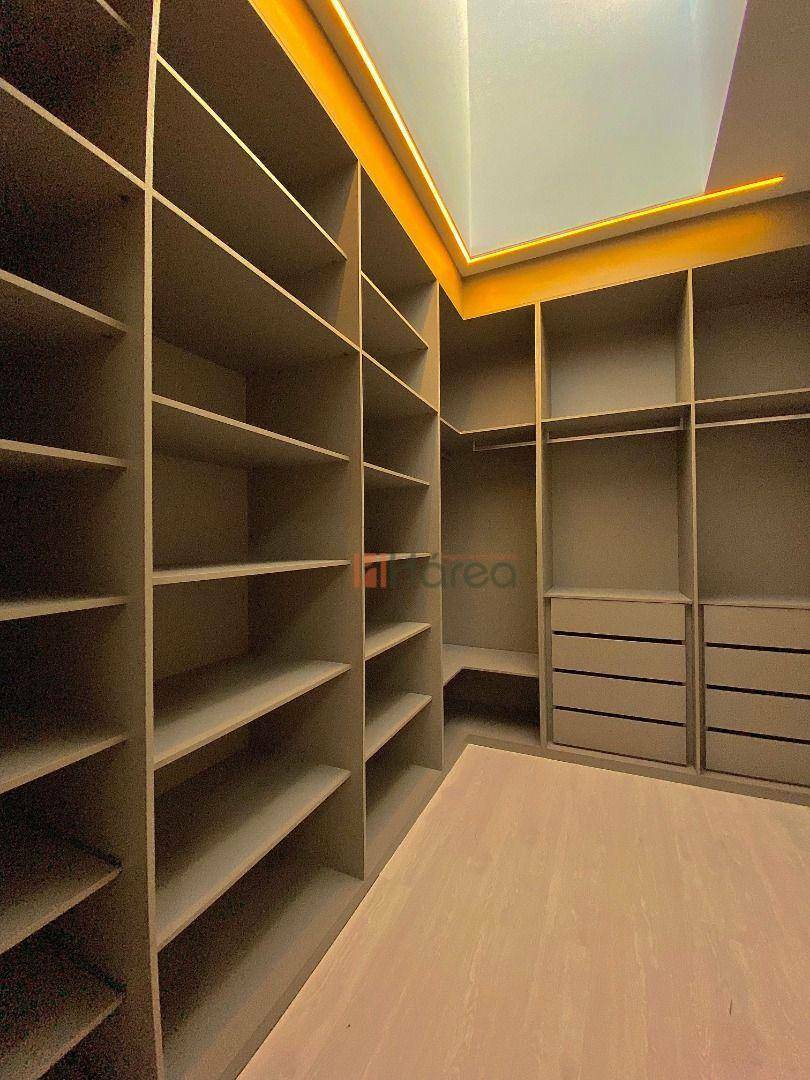 Sobrado à venda com 4 quartos, 312m² - Foto 8