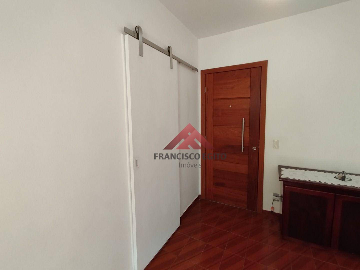 Apartamento à venda com 2 quartos, 85m² - Foto 4