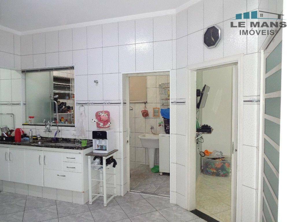 Casa à venda com 2 quartos, 134m² - Foto 13