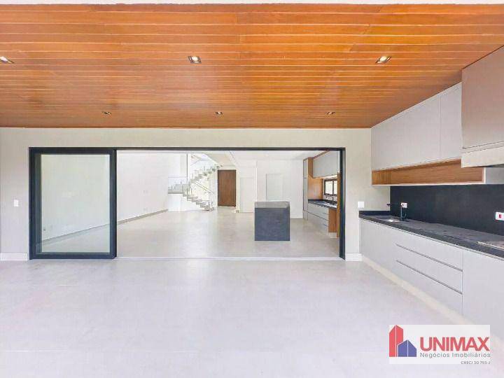 Casa de Condomínio à venda com 4 quartos, 390m² - Foto 4