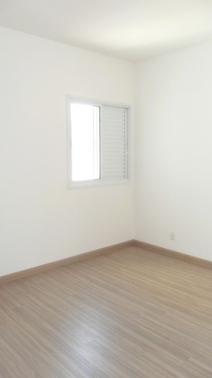 Apartamento para alugar com 2 quartos, 64m² - Foto 7